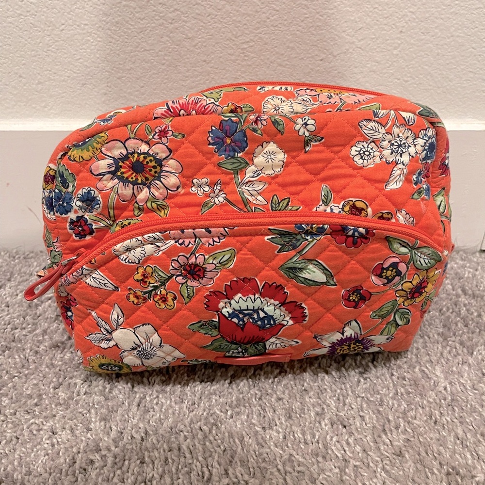 Vintage Vera Bradley cosmetic/toiletry bag